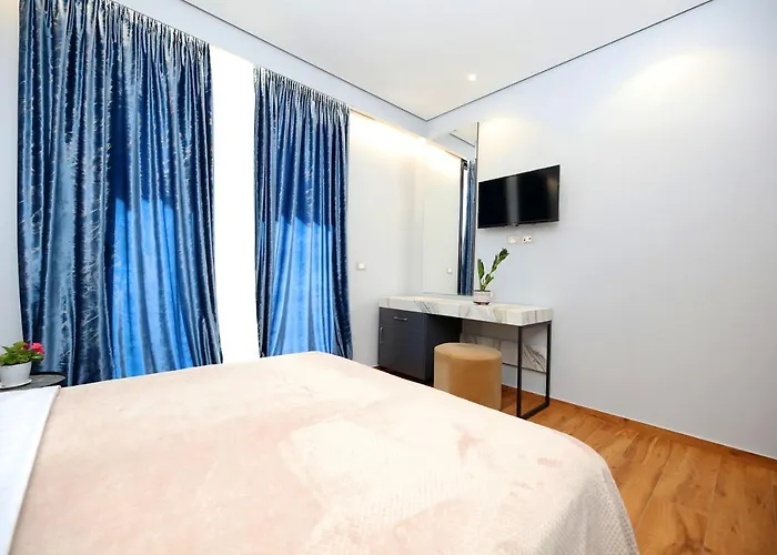 Ulcas Guest Huse