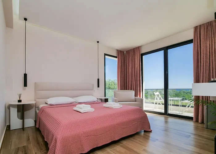 Villa Tonia Livadh Himare